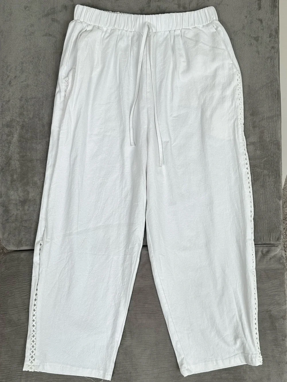 Women’s White Gauchos Lace With Elastic Drawstring Pants